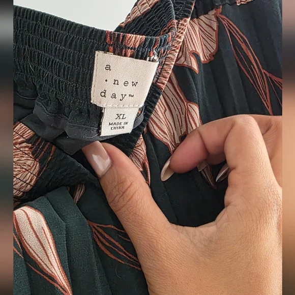 A New Day Floral Pleated Midi Skirt - Picture 5 of 6